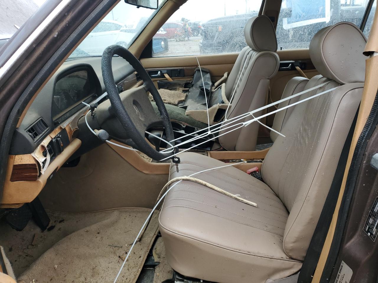 1983 Mercedes-Benz 300 Sd VIN: WDBCB20A7DB035316 Lot: 53765635