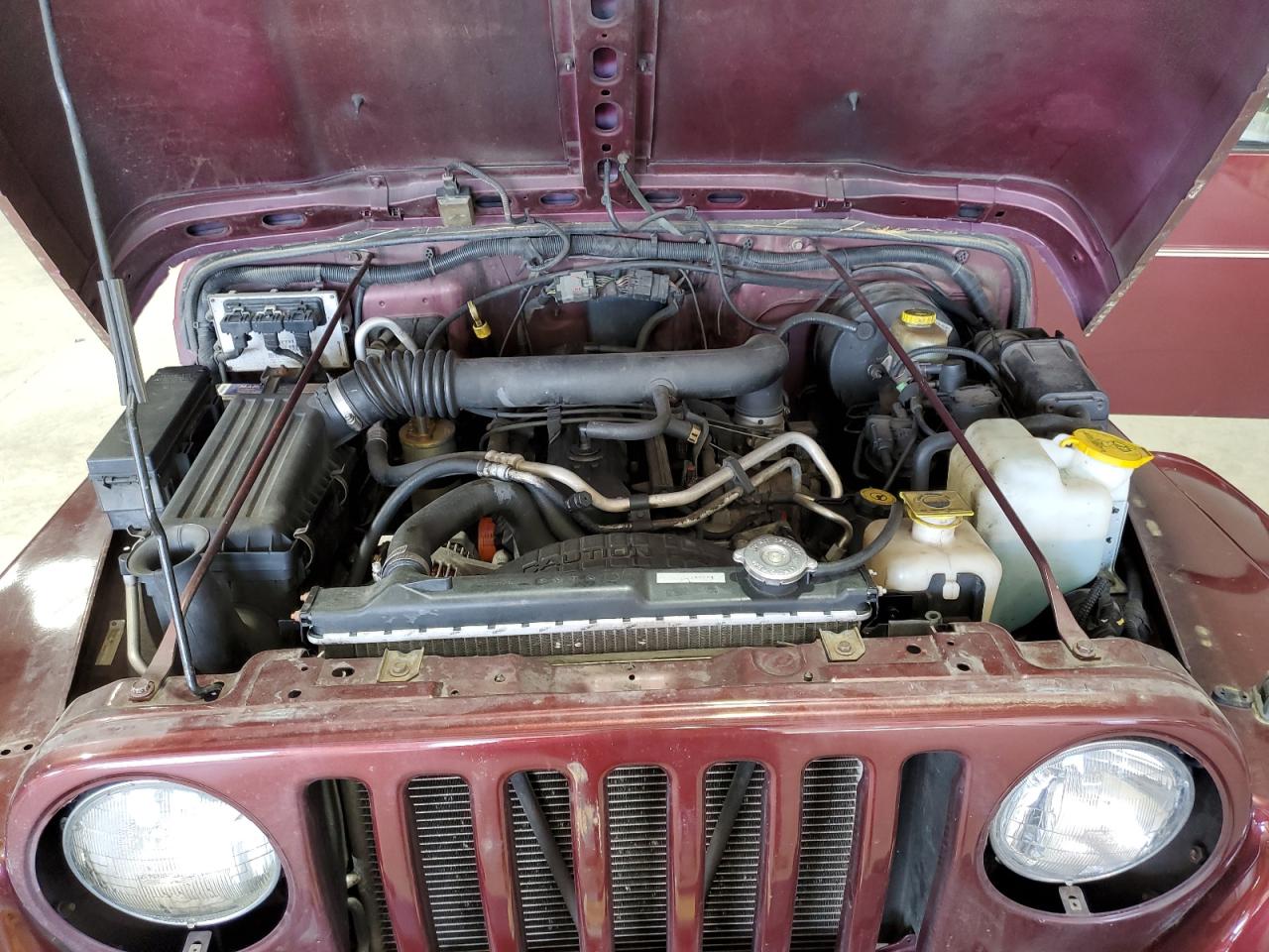 2002 Jeep Wrangler / Tj Sahara VIN: 1J4FA59S62P751858 Lot: 56638165