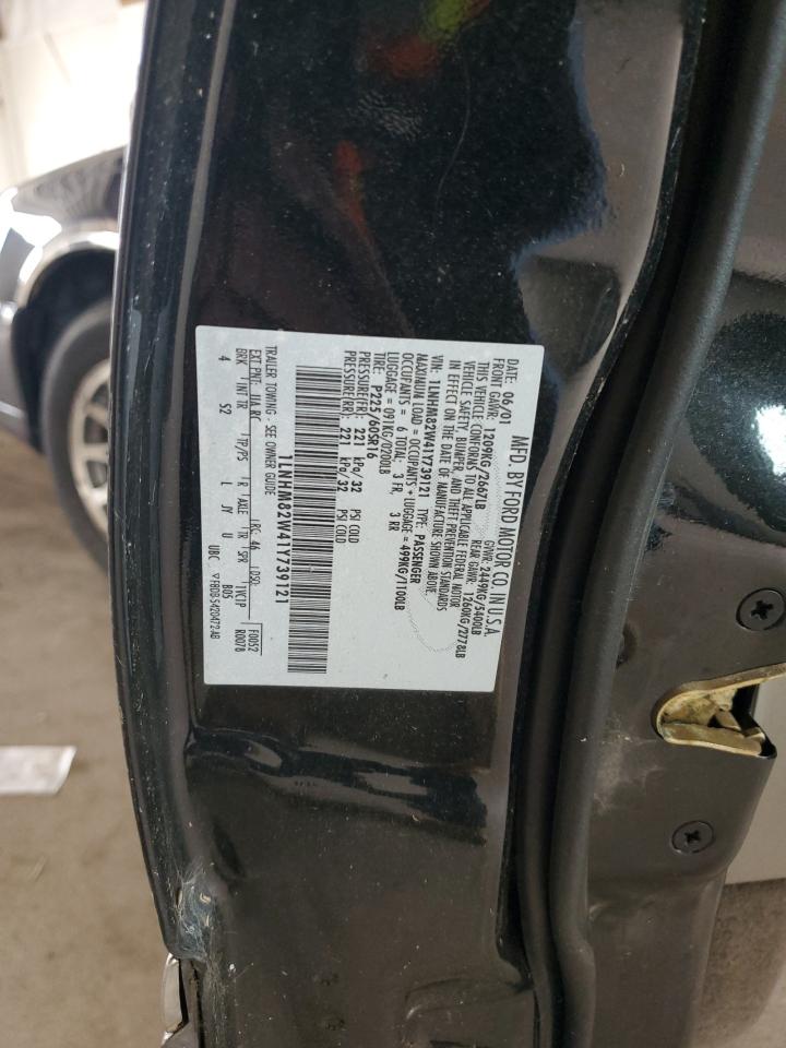 2001 Lincoln Town Car Signature VIN: 1LNHM82W41Y739121 Lot: 56738385
