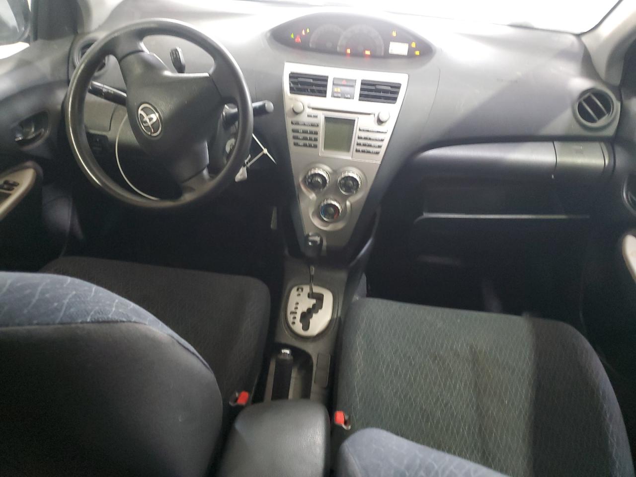 2008 Toyota Yaris VIN: JTDBT923881251155 Lot: 56323255