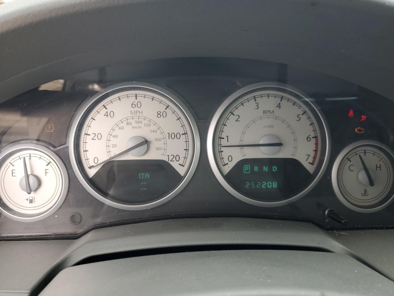 2010 Chrysler Town & Country Touring VIN: 2A4RR5D14AR113755 Lot: 58733085