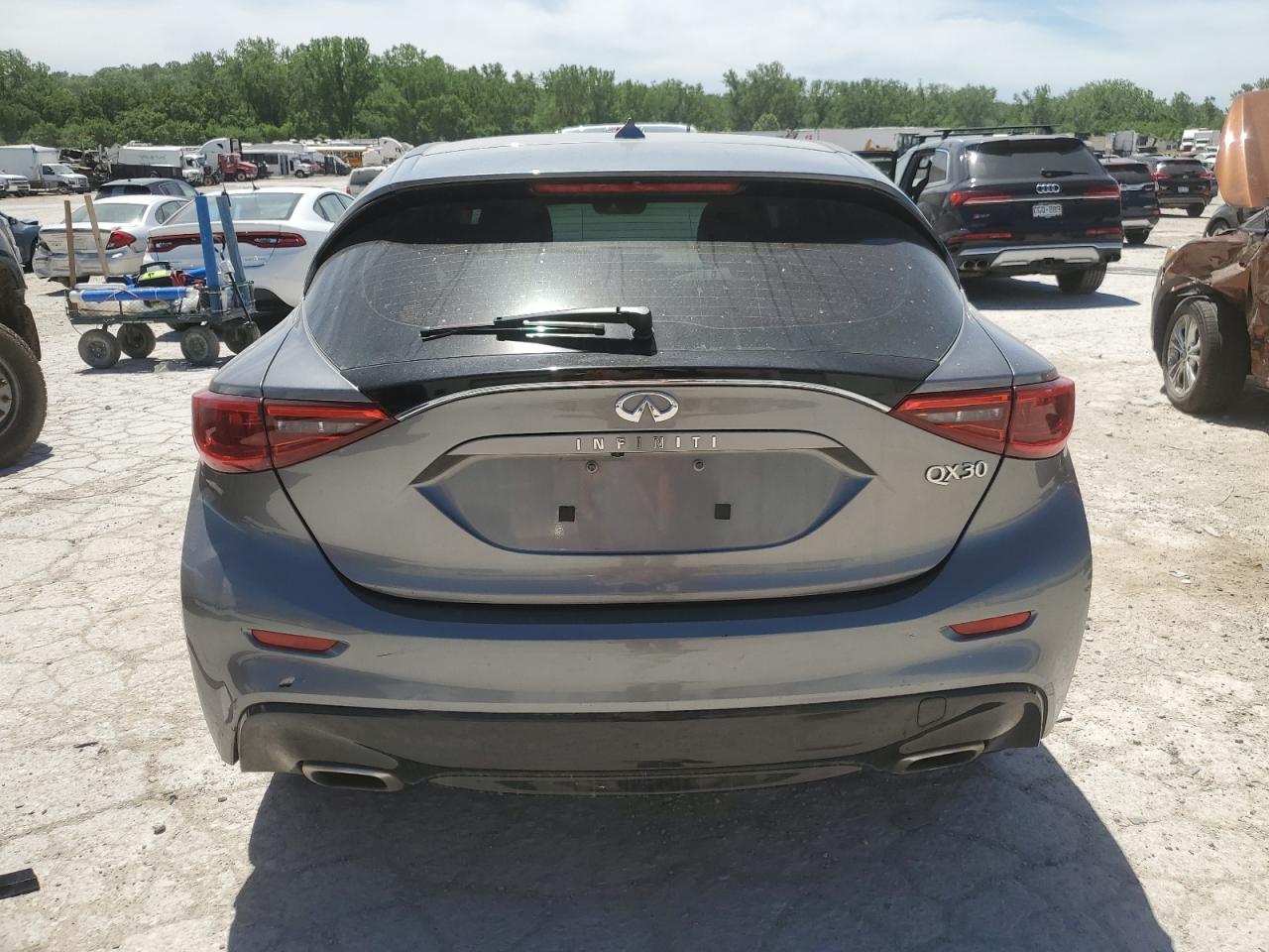 2017 Infiniti Qx30 Base VIN: SJKCH5CP7HA033964 Lot: 56758195