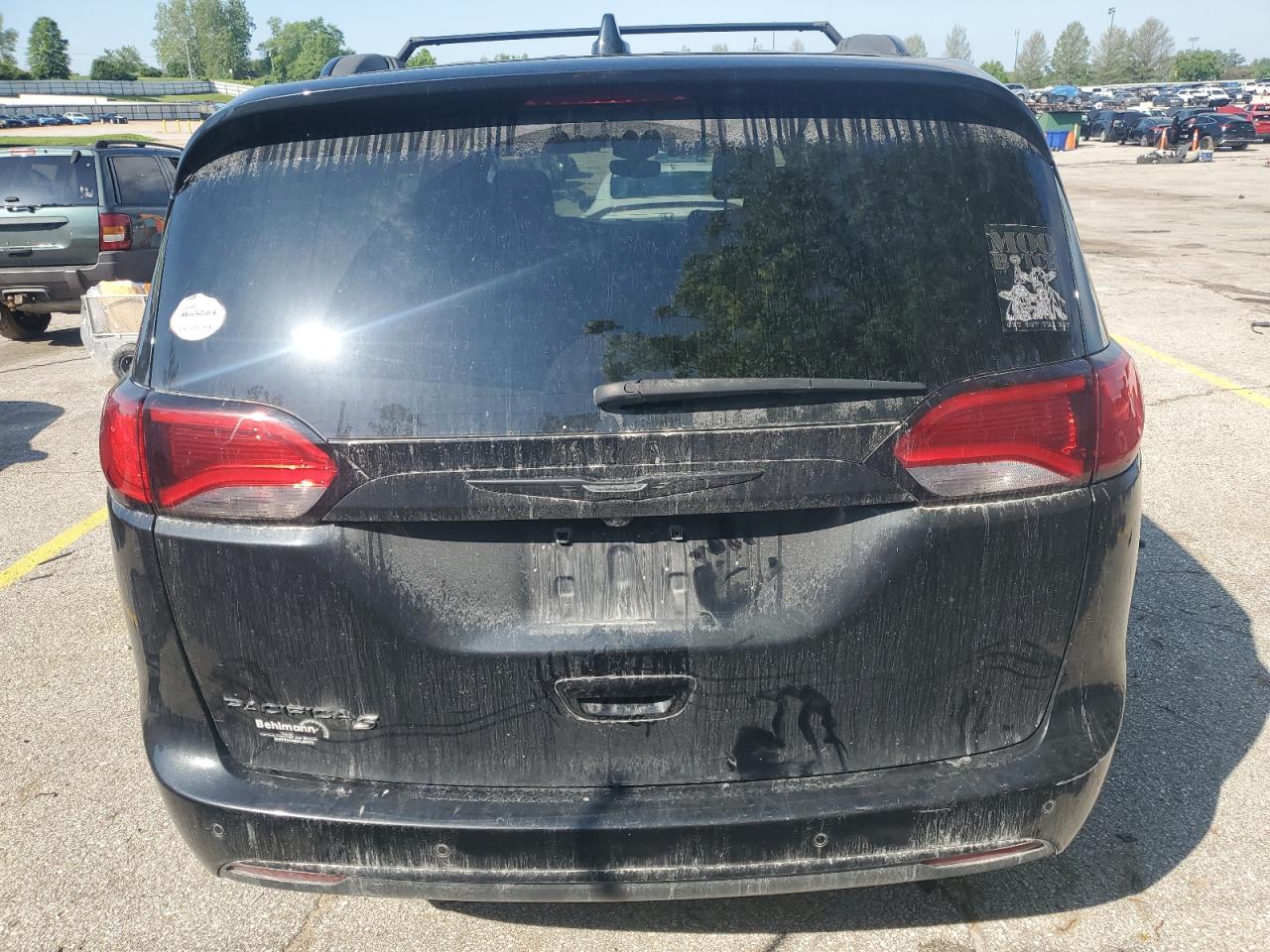 2018 Chrysler Pacifica Touring L VIN: 2C4RC1BG7JR165436 Lot: 56819445