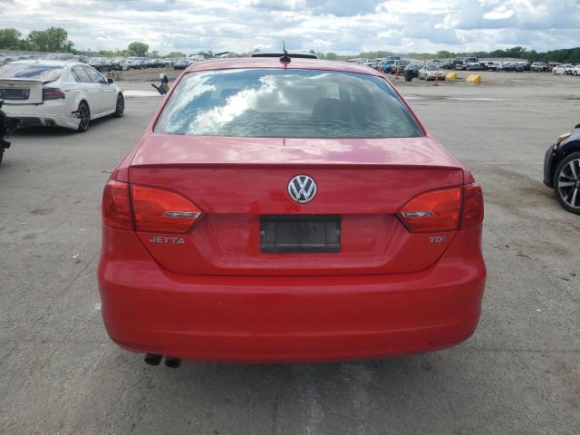 Sedans VOLKSWAGEN JETTA 2012 Czerwony
