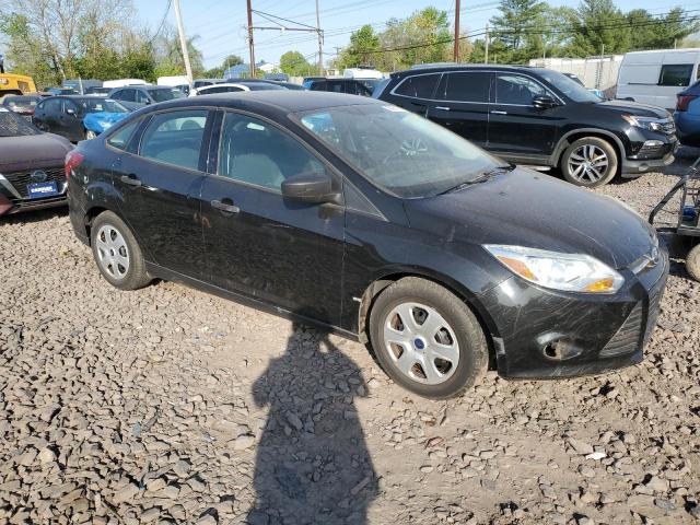 Sedans FORD FOCUS 2013 Czarny