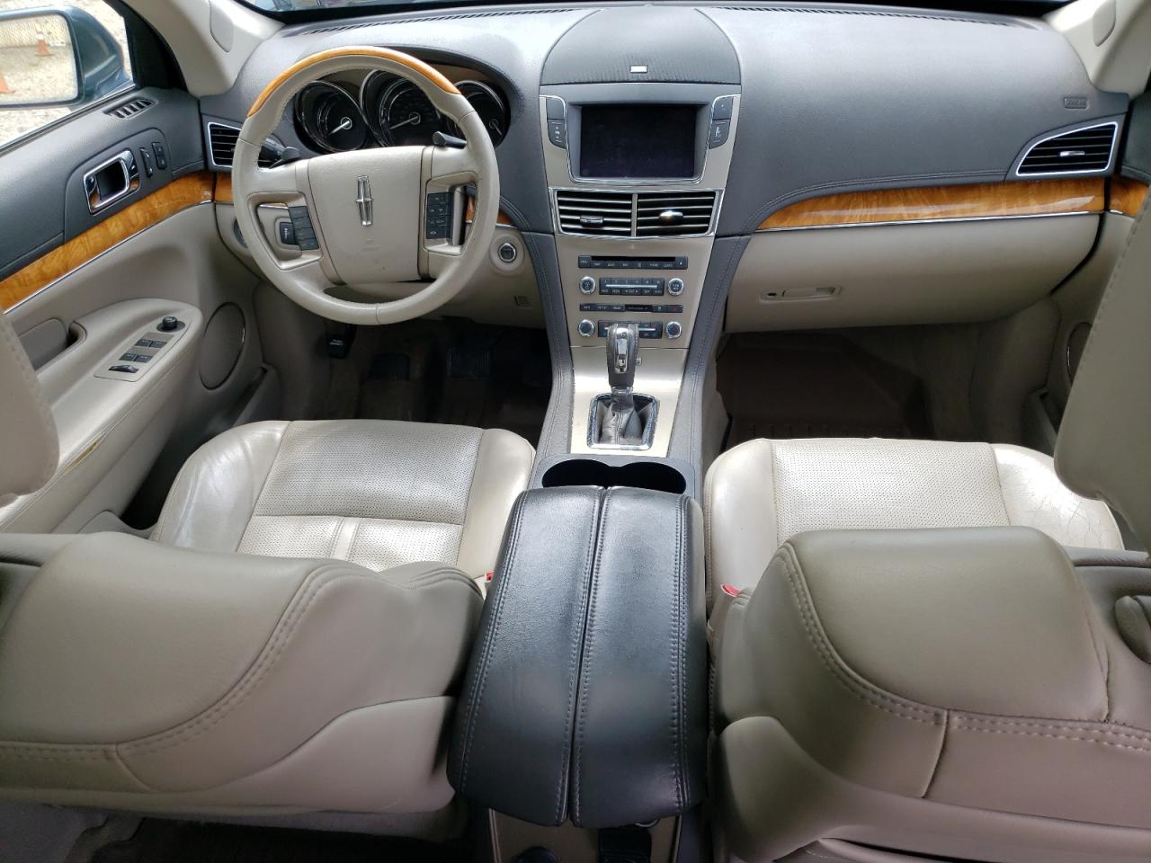 2010 Lincoln Mkt VIN: 2LMHJ5AT3ABJ28125 Lot: 56229505