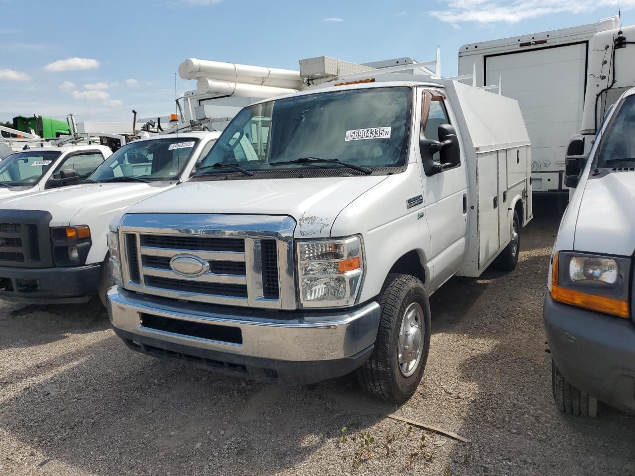 2014 Ford Econoline E350 Super Duty Cutaway Van продається в Bridgeton, MO - Normal Wear