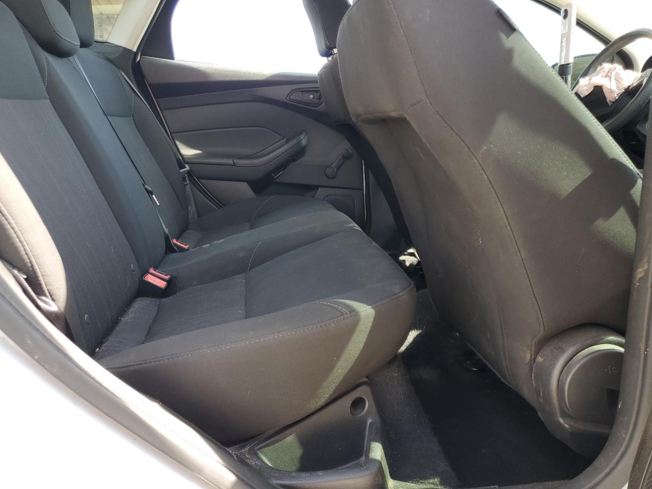 2016 Ford Focus S VIN: 1FADP3E20GL304758 Lot: 56534965