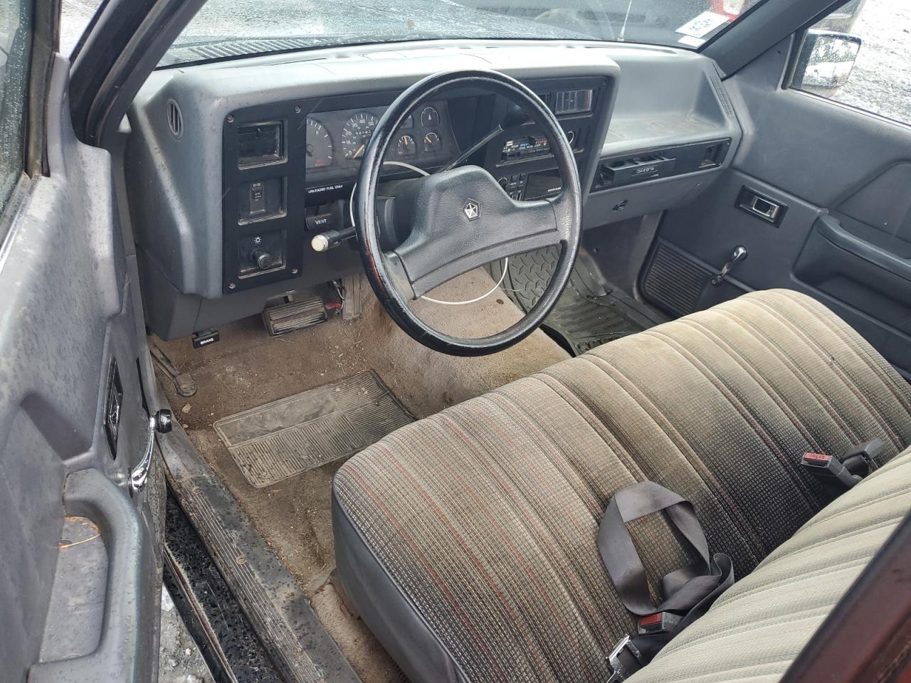1990 Dodge Dakota VIN: 1B7FL26X8LS737490 Lot: 56342535
