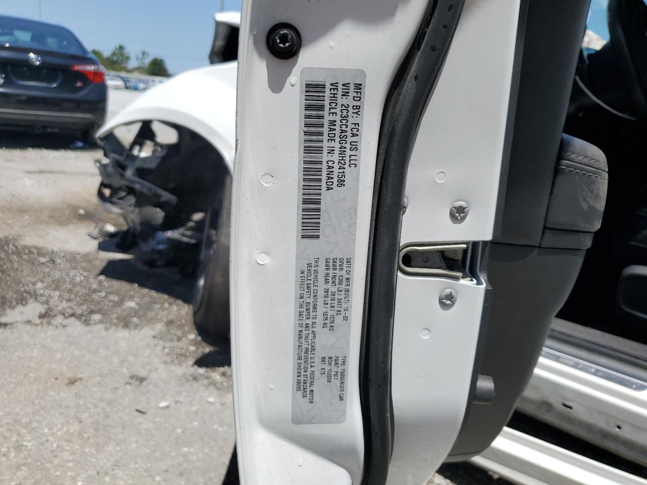2022 Chrysler 300 Touring L VIN: 2C3CCASG4NH241586 Lot: 56824685