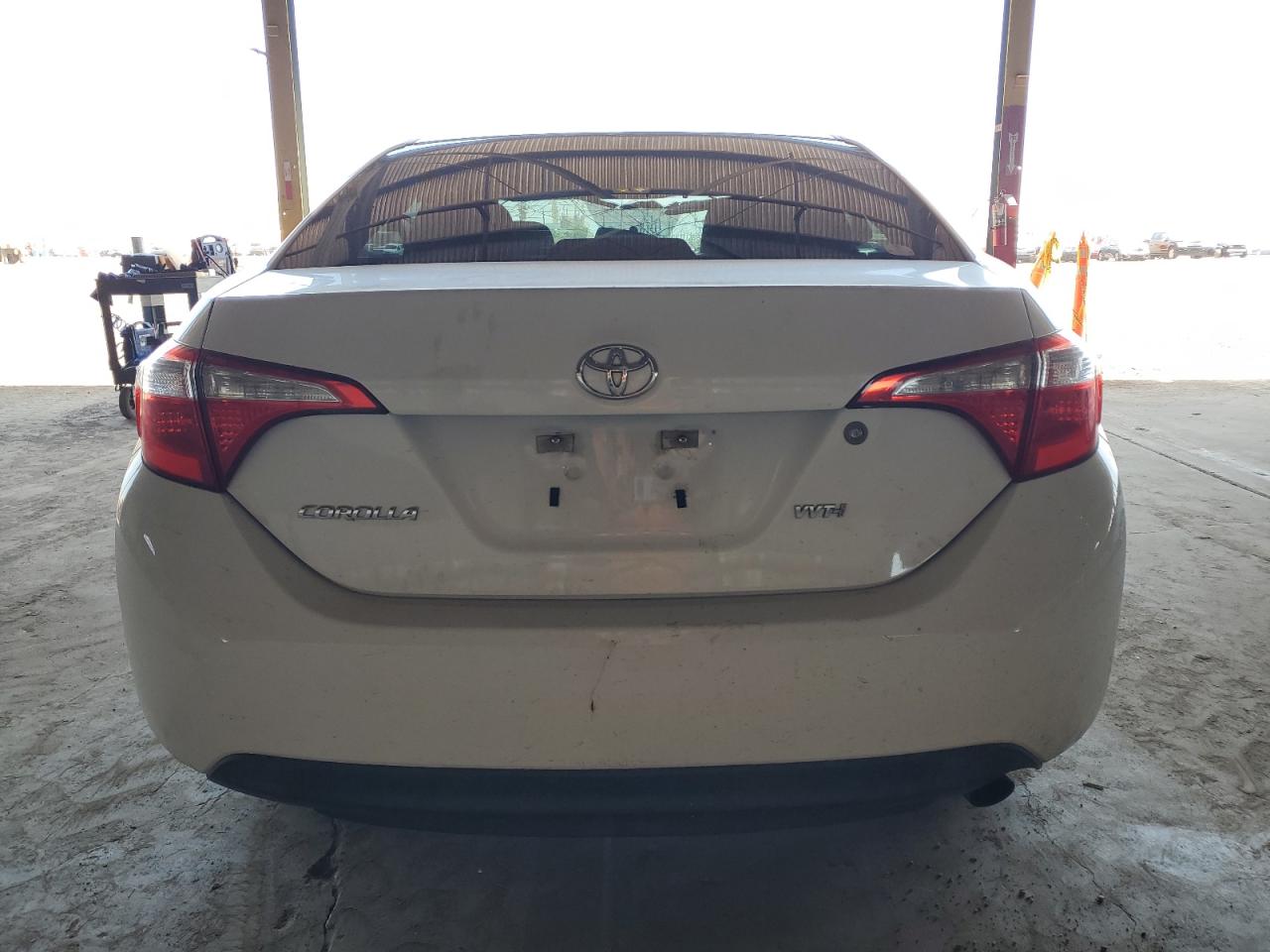 2015 Toyota Corolla L VIN: 5YFBURHE4FP240474 Lot: 56987995