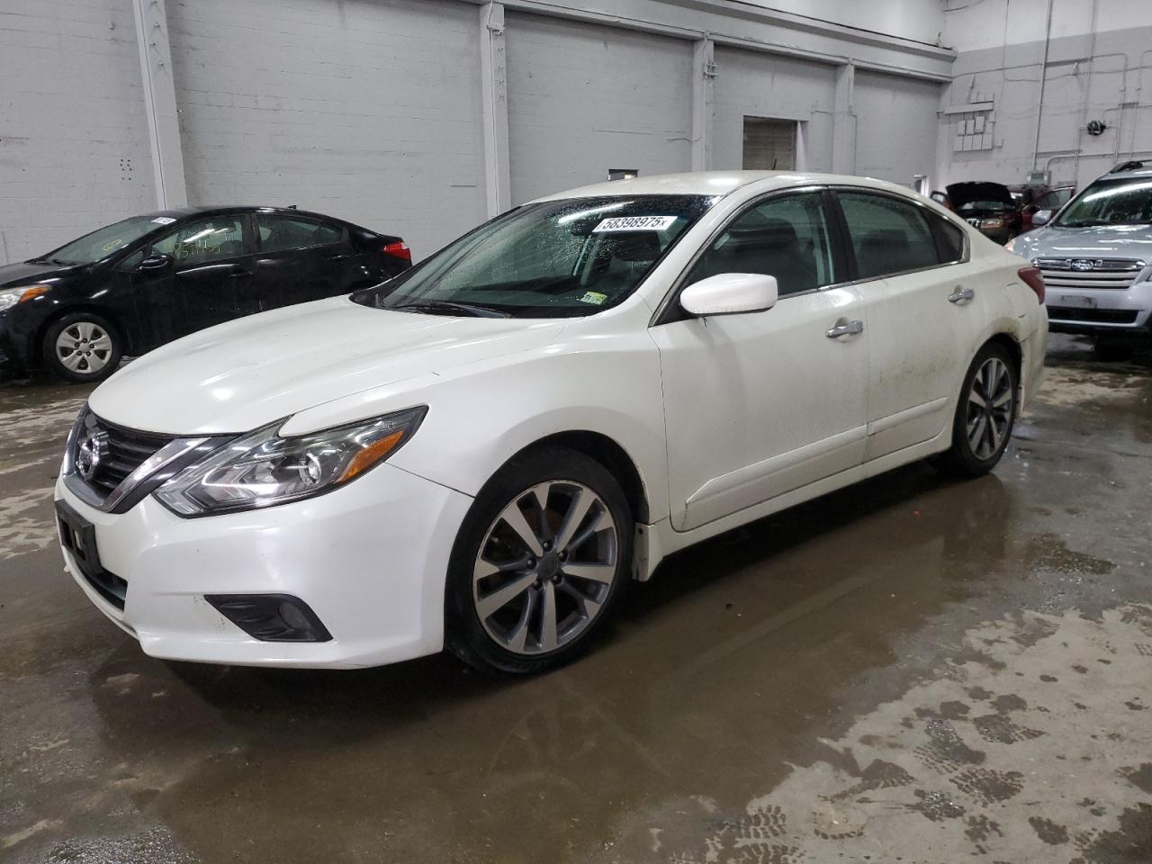 2017 Nissan Altima 2.5 იყიდება Fredericksburg-ში, VA - Rear End