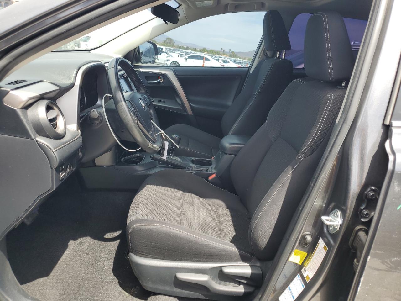 JTMRFREVXJD231321 TOYOTA RAV4 2018