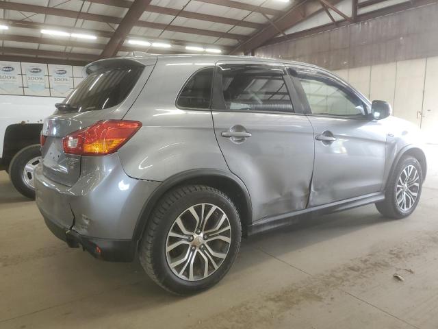  MITSUBISHI OUTLANDER 2017 Srebrny
