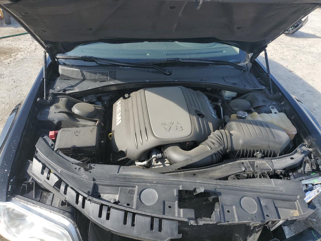 2013 Chrysler 300C VIN: 2C3CCAET3DH553227 Lot: 57408825