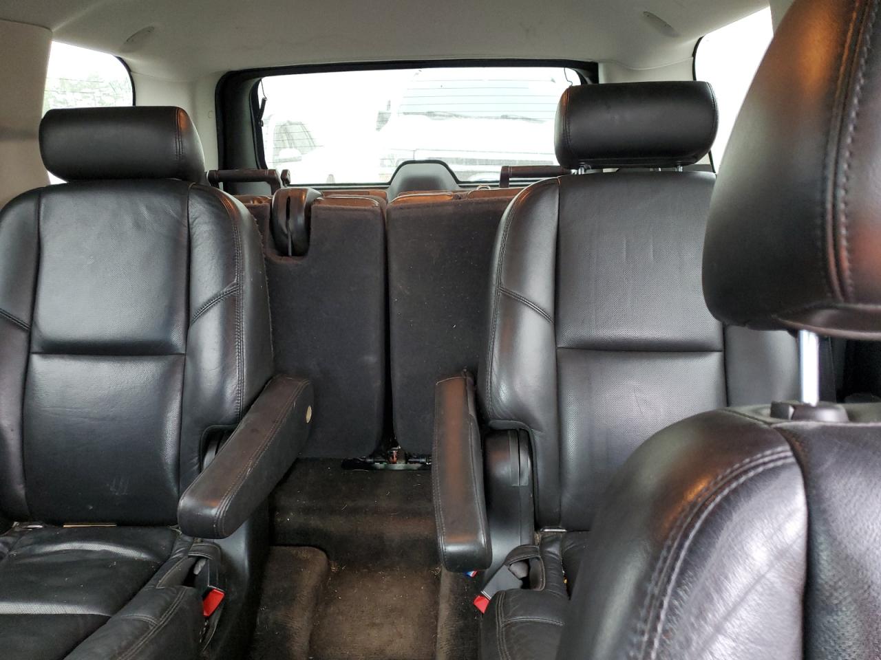 2010 Cadillac Escalade Premium VIN: 1GYUKCEF7AR242110 Lot: 58755955
