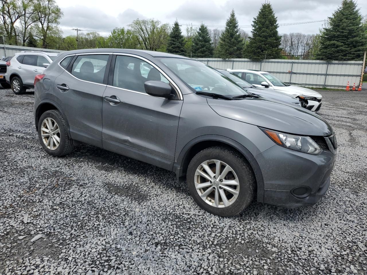 JN1BJ1CRXJW265175 NISSAN ROGUE 2018