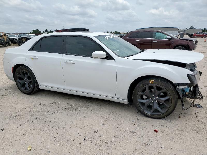  CHRYSLER 300 2022 Белый