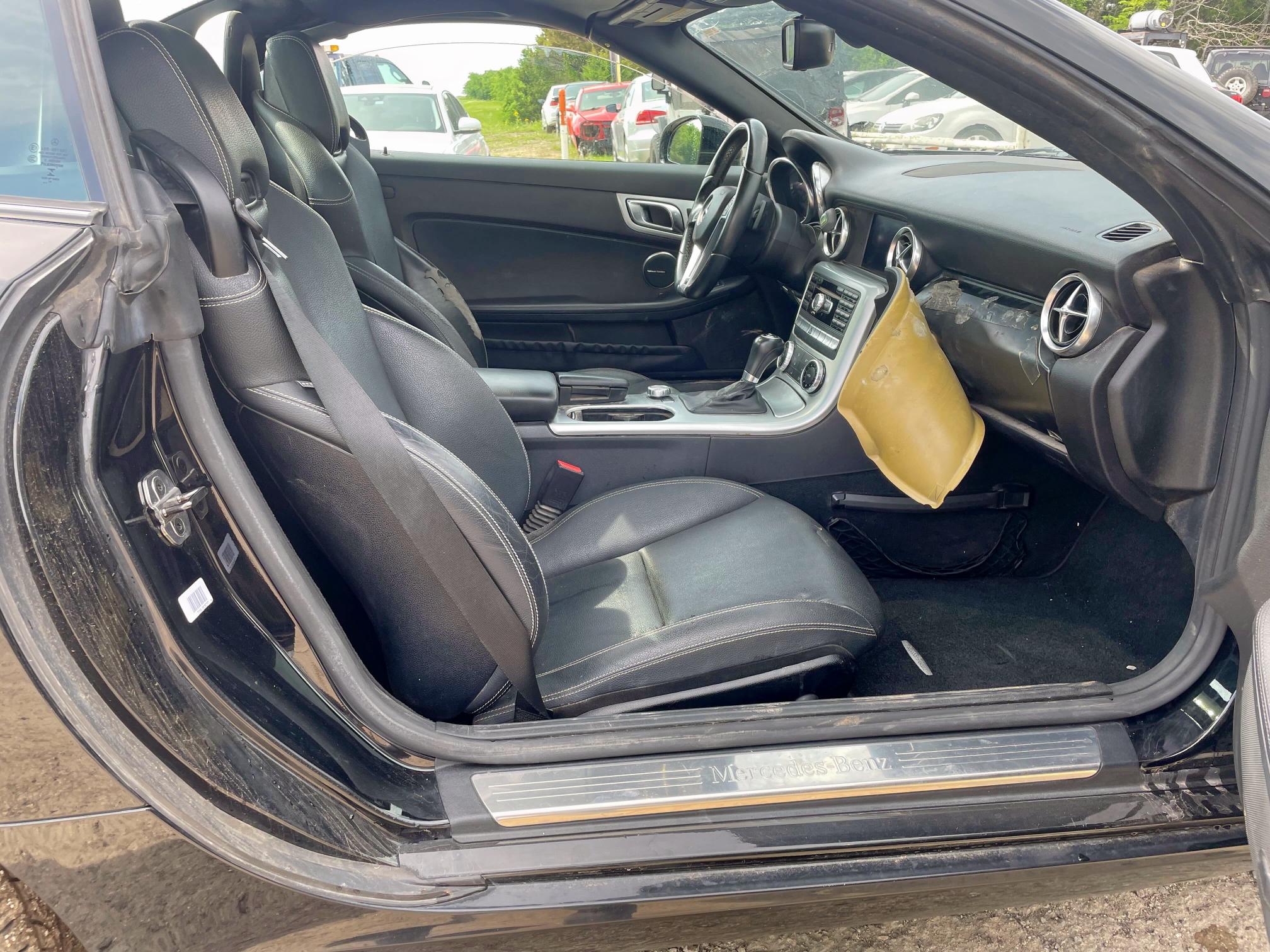 Cabriolets MERCEDES-BENZ SLK-CLASS 2015 Czarny