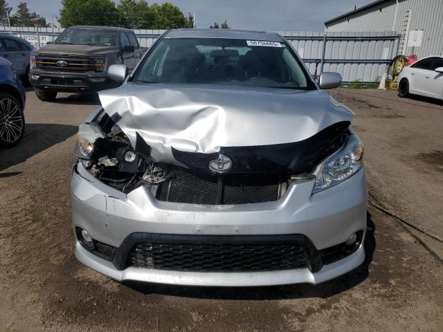 2011 TOYOTA COROLLA MATRIX   