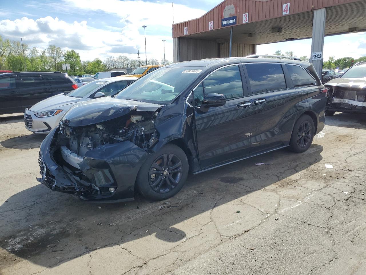 2024 Toyota Sienna Xse للبيع في Fort Wayne، IN - Front End