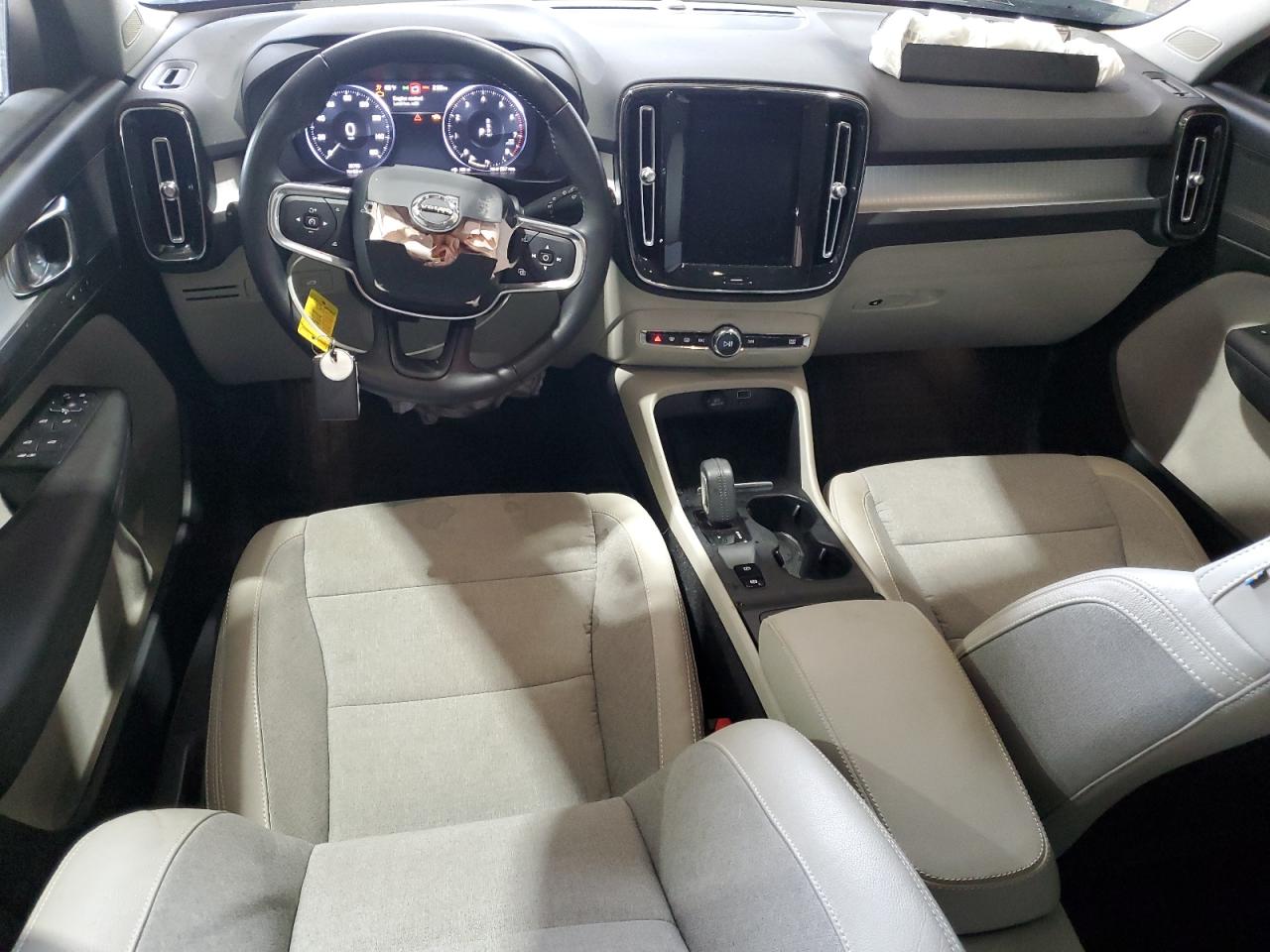 2020 Volvo Xc40 T5 Momentum VIN: YV4162UK4L2200587 Lot: 55737555