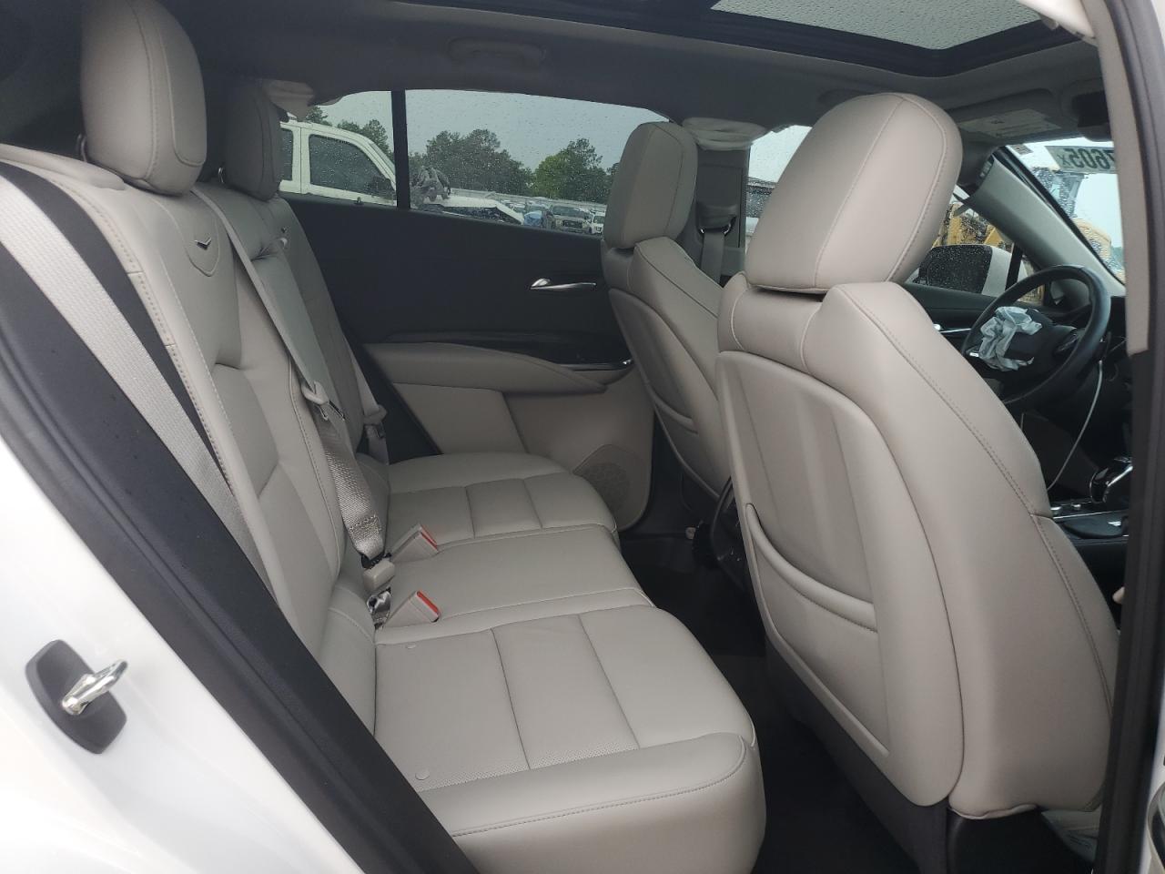 2023 Cadillac Xt4 Premium Luxury VIN: 1GYFZCR42PF193101 Lot: 54977605