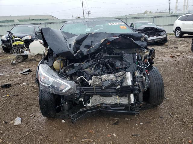  NISSAN VERSA 2021 Czarny