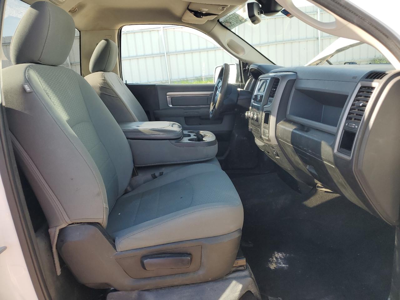 2019 Ram 1500 Classic Tradesman VIN: 3C6JR6AG4KG506316 Lot: 56421905