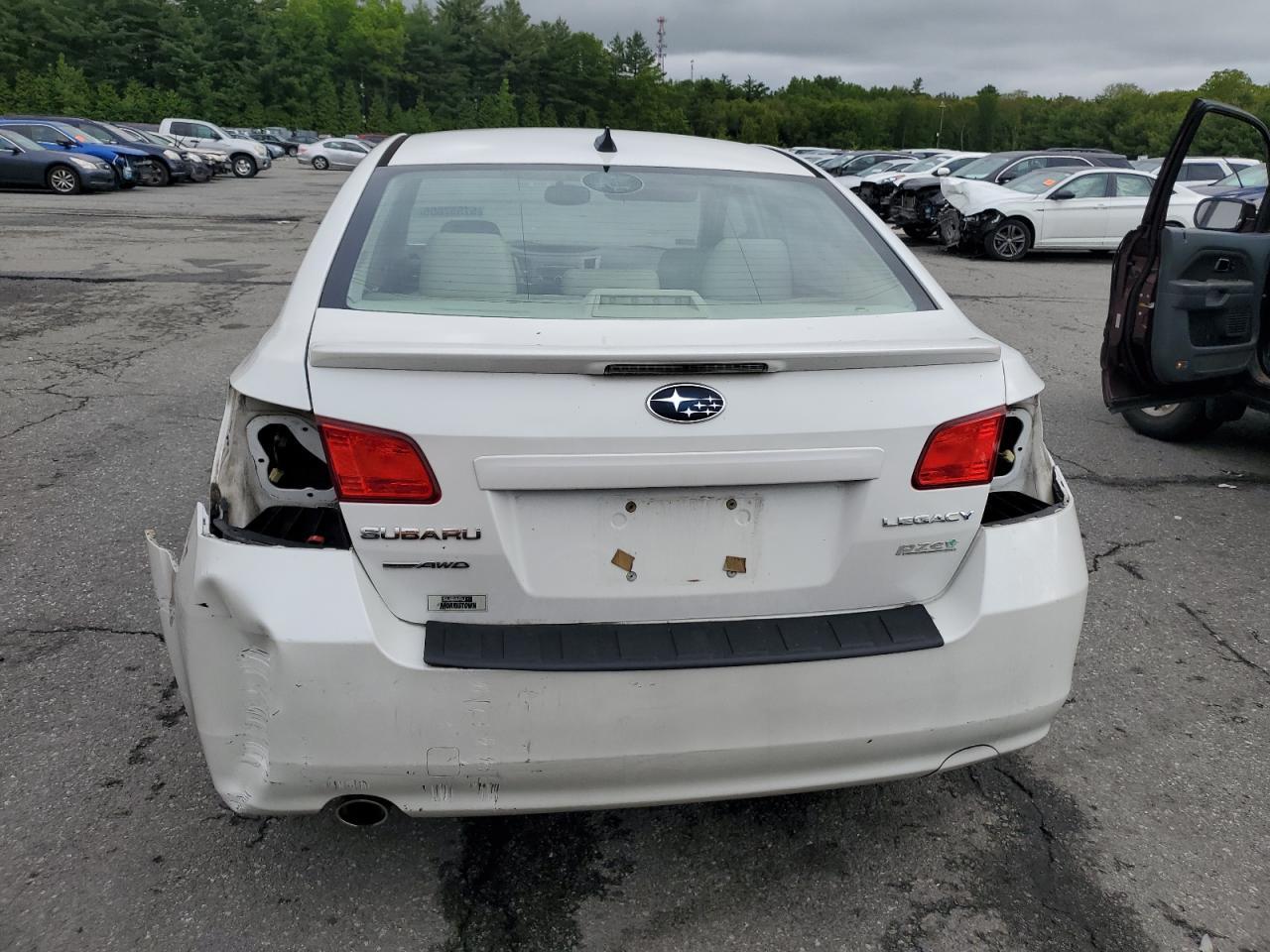 2011 Subaru Legacy 2.5I Limited VIN: 4S3BMBK63B3228229 Lot: 57557005