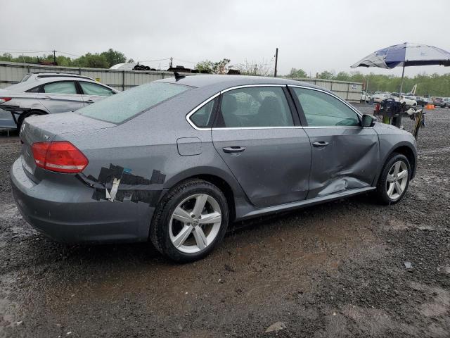 Sedans VOLKSWAGEN PASSAT 2015 Gray