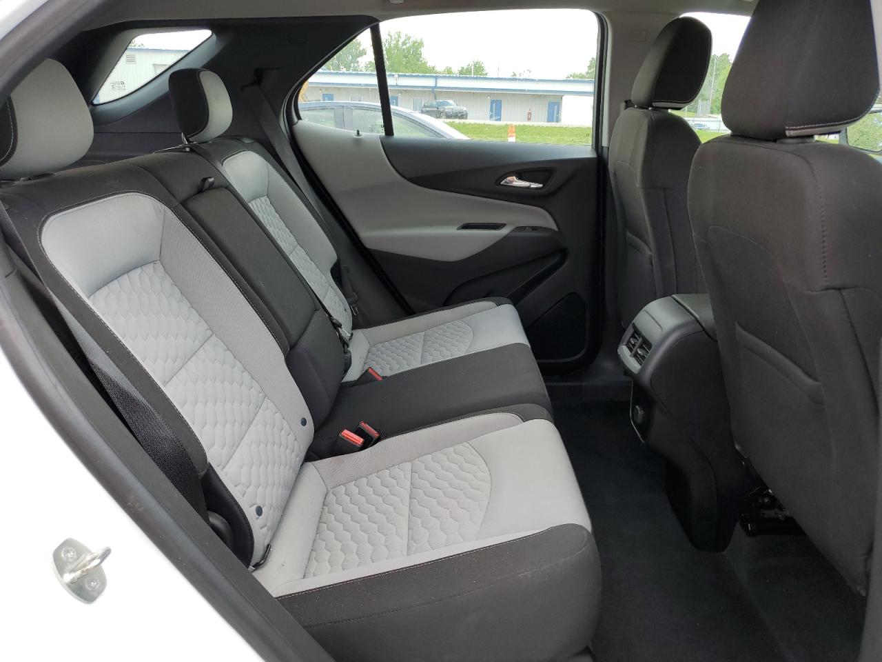 2018 Chevrolet Equinox Ls VIN: 2GNAXHEV5J6285538 Lot: 56920635