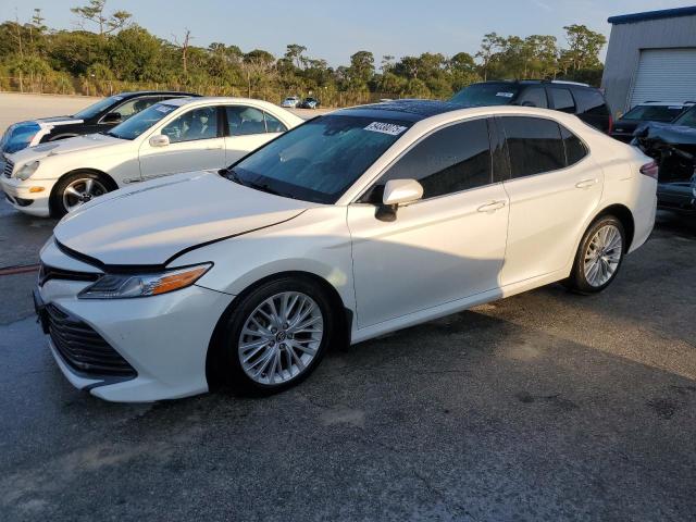  TOYOTA CAMRY 2018 White