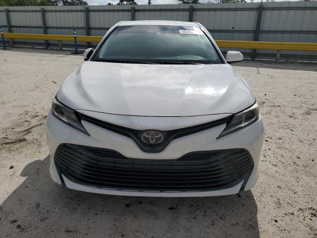  TOYOTA CAMRY 2018 Biały