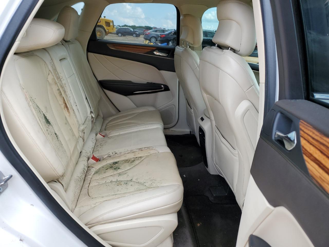 2015 Lincoln Mkc VIN: 5LMCJ1A98FUJ18143 Lot: 56181915