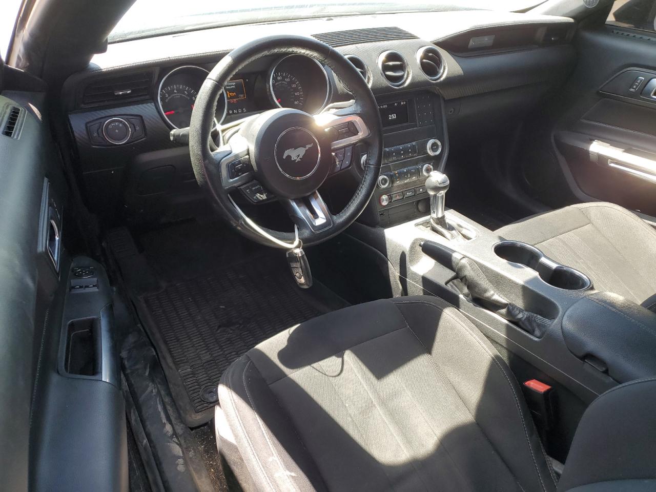 2022 Ford Mustang VIN: 1FA6P8TH8N5128296 Lot: 56990925