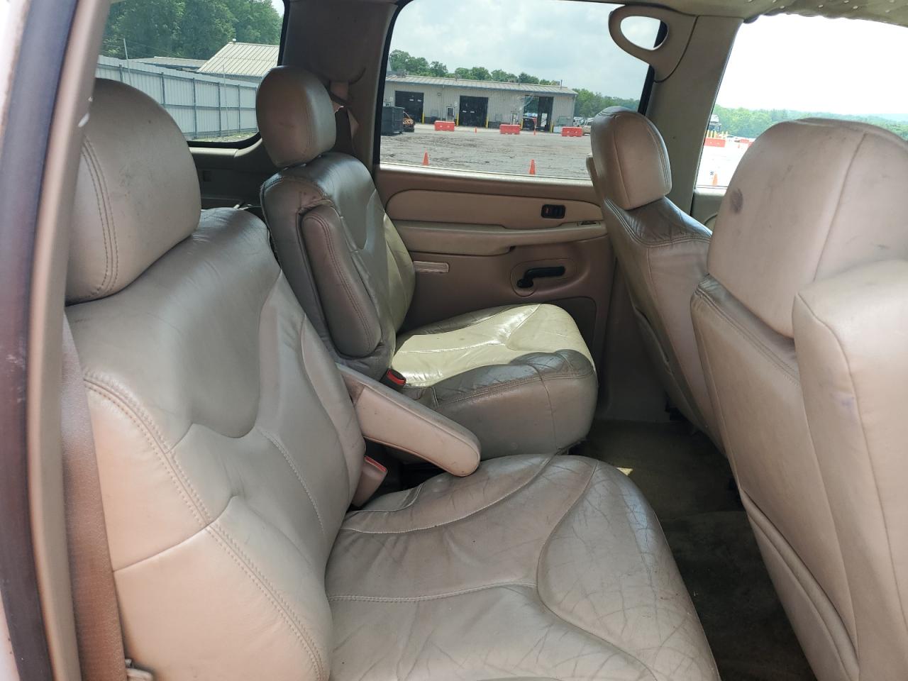 2002 GMC Yukon Xl K1500 VIN: 3GKFK16Z92G361911 Lot: 56590925