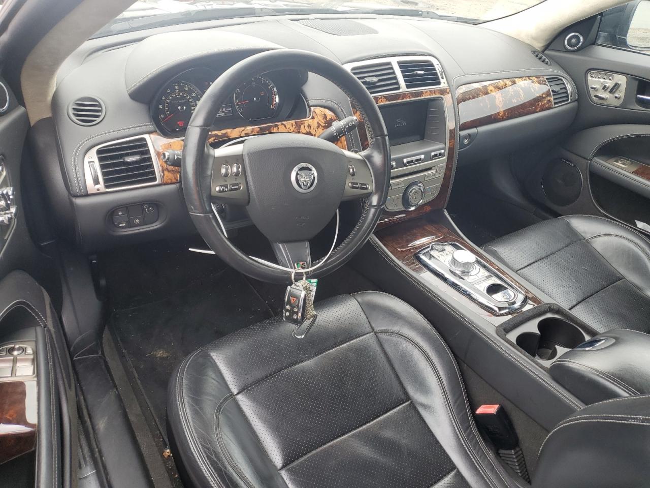 2011 Jaguar Xkr VIN: SAJWA4EC8BMB41724 Lot: 57963695
