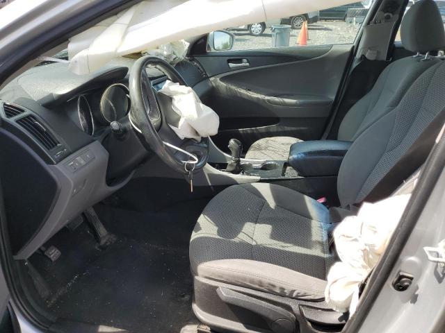  HYUNDAI SONATA 2013 Серебристый