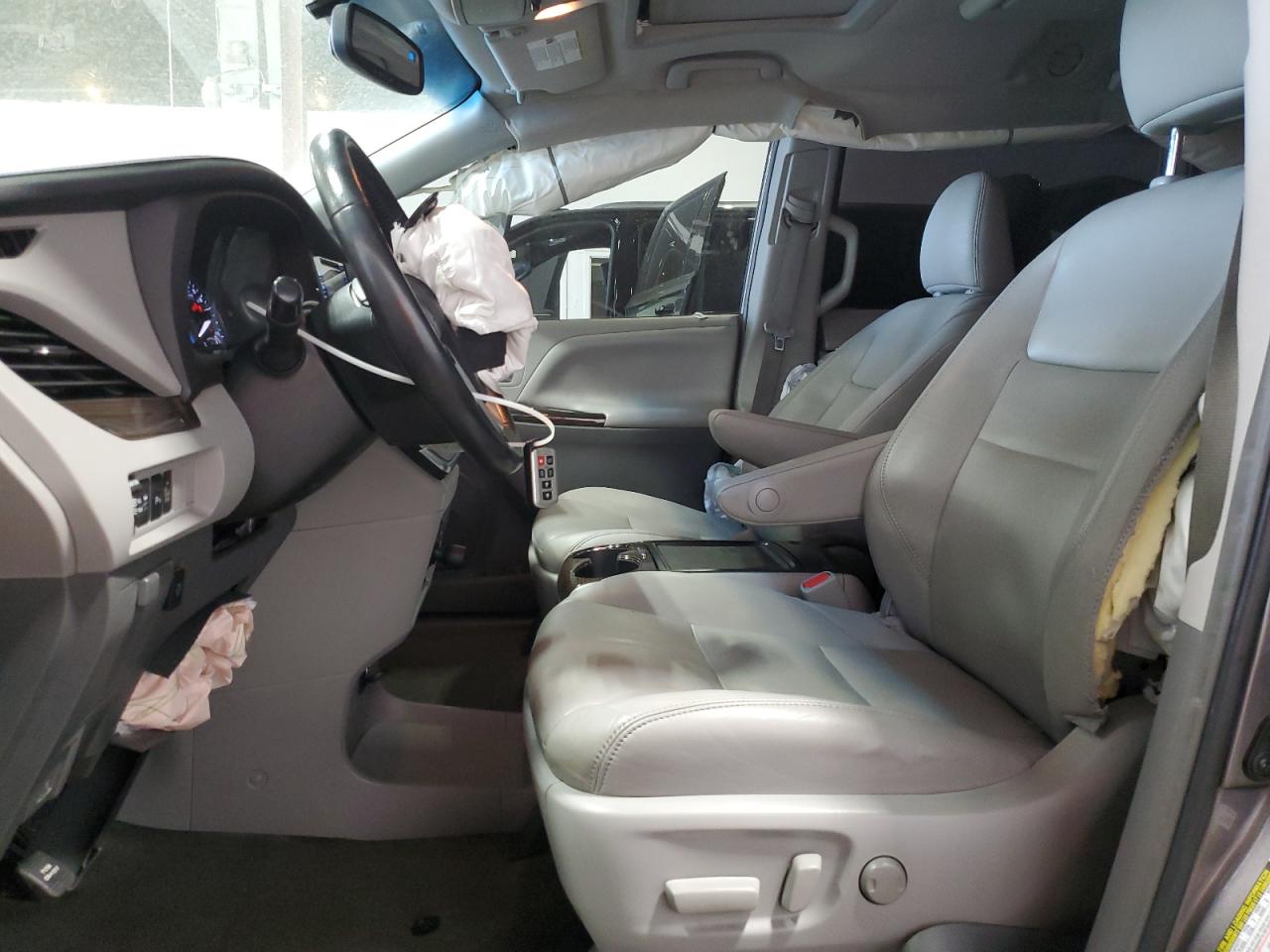 2015 Toyota Sienna Xle VIN: 5TDDK3DC2FS116985 Lot: 57269975