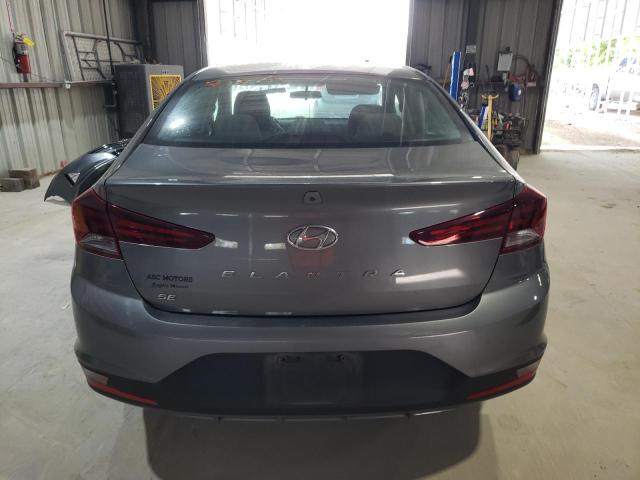  HYUNDAI ELANTRA 2019 Серый