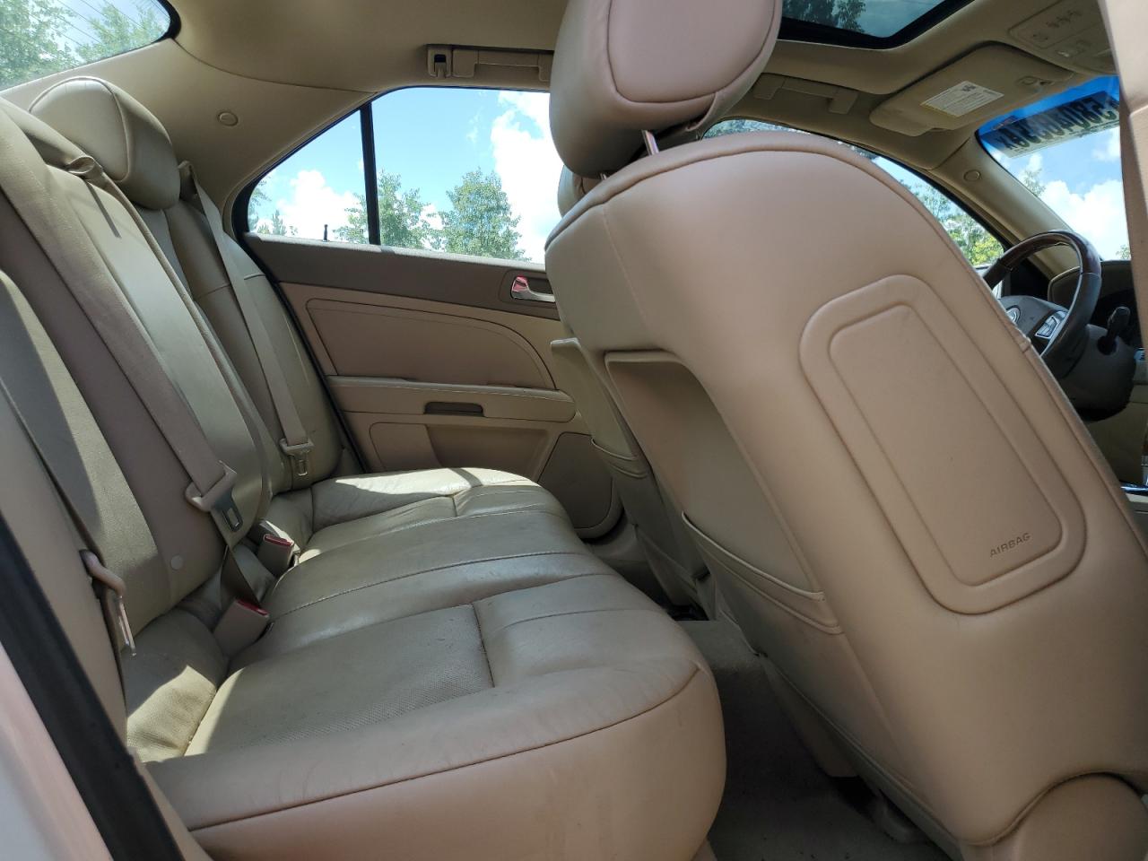 2011 Cadillac Sts Luxury VIN: 1G6DW6ED2B0112223 Lot: 57046355