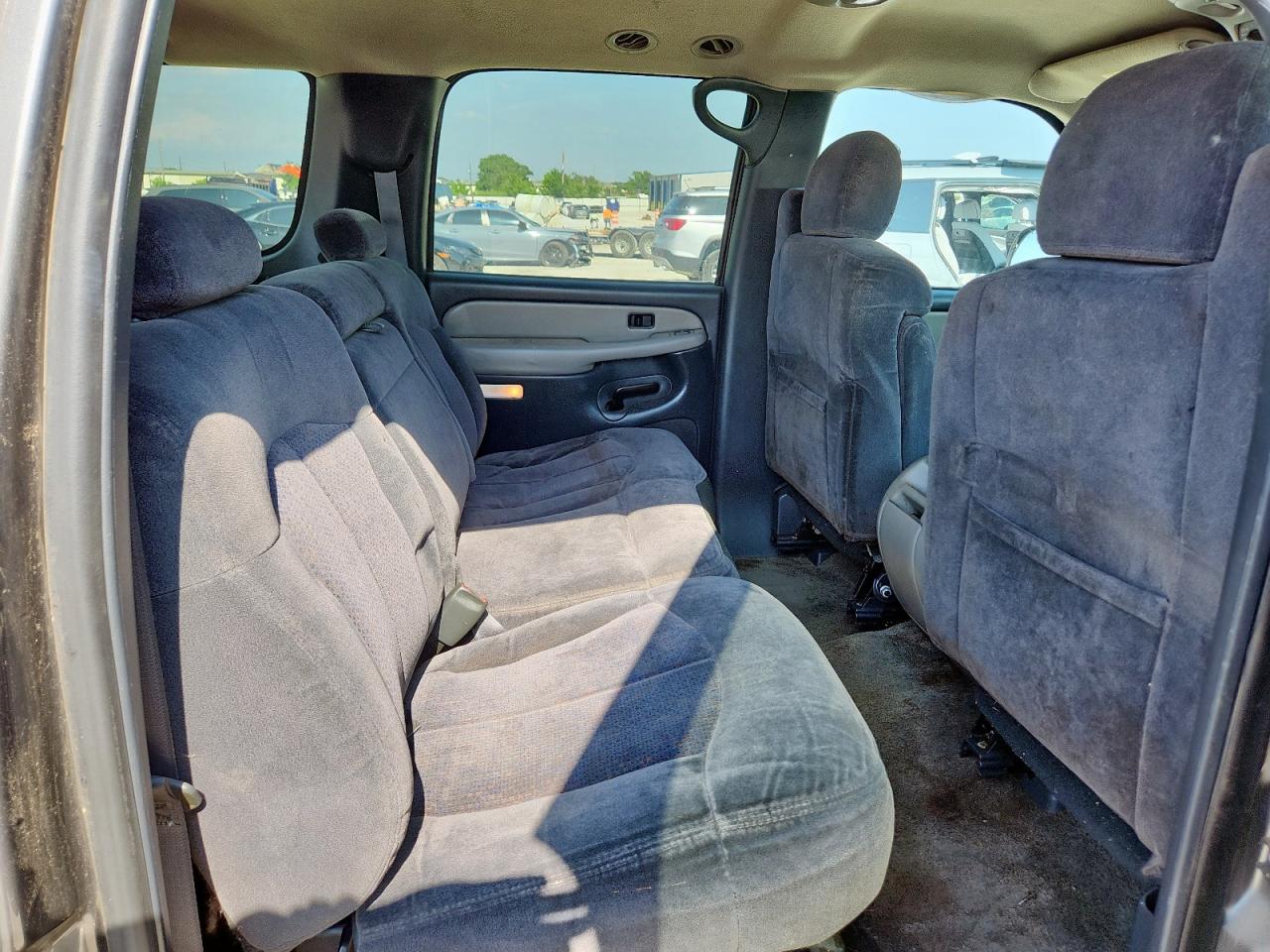2001 Chevrolet Suburban C1500 VIN: 3GNEC16T71G284722 Lot: 57615975