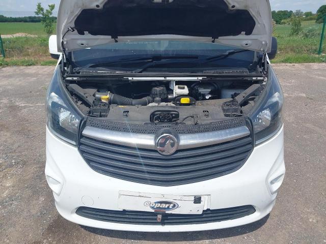 2015 VAUXHALL VIVARO 290