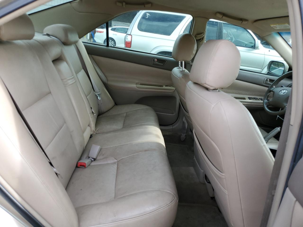 2002 Toyota Camry Le VIN: 4T1BE32K92U524457 Lot: 56864365