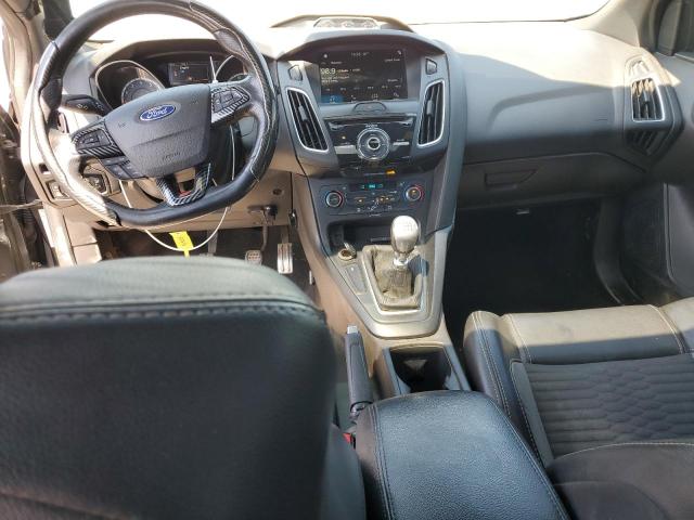 Хэтчбеки FORD FOCUS 2016 Серый