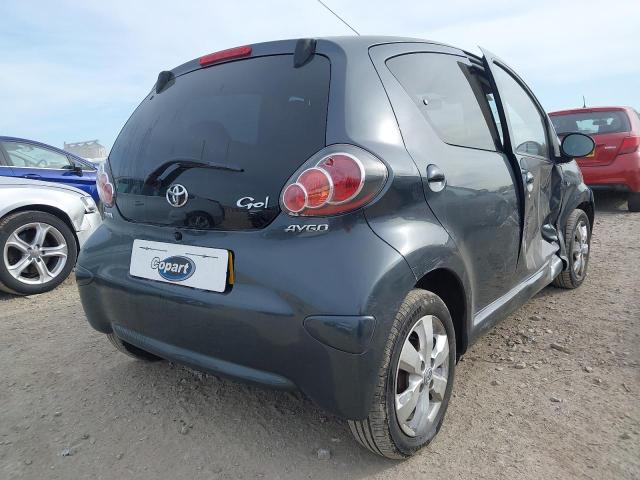 2011 TOYOTA AYGO GO VV
