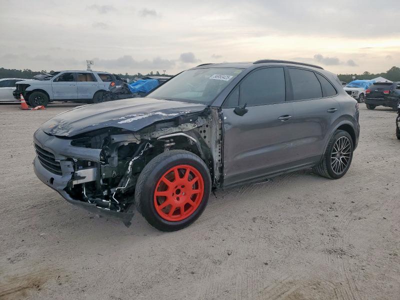 2021 Porsche Cayenne 