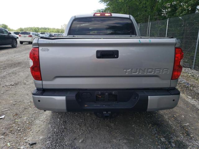  TOYOTA TUNDRA 2021 Srebrny