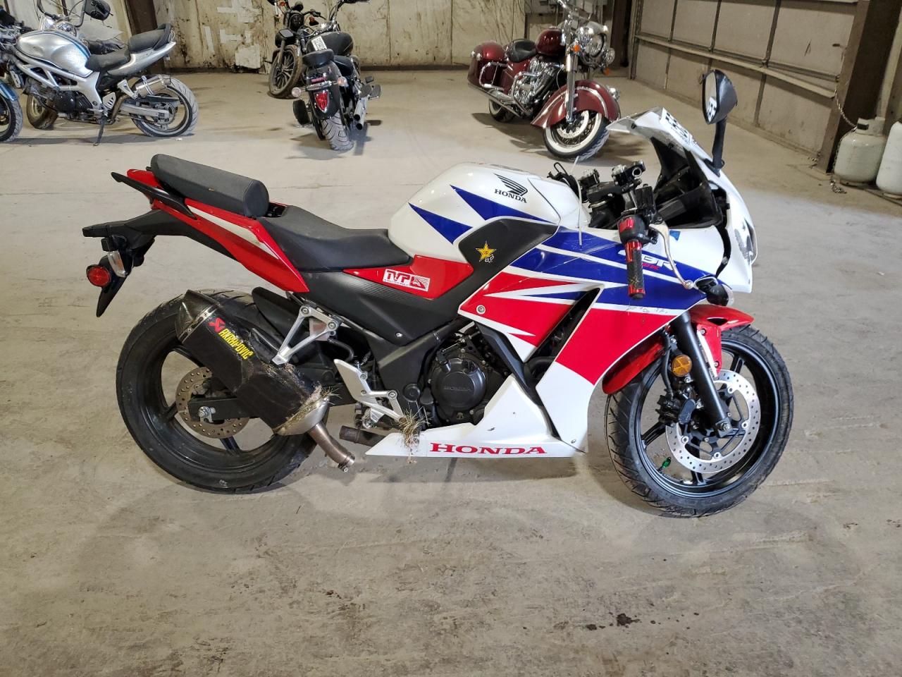 2015 Honda Cbr300 R на продаже в Eldridge, IA - All Over